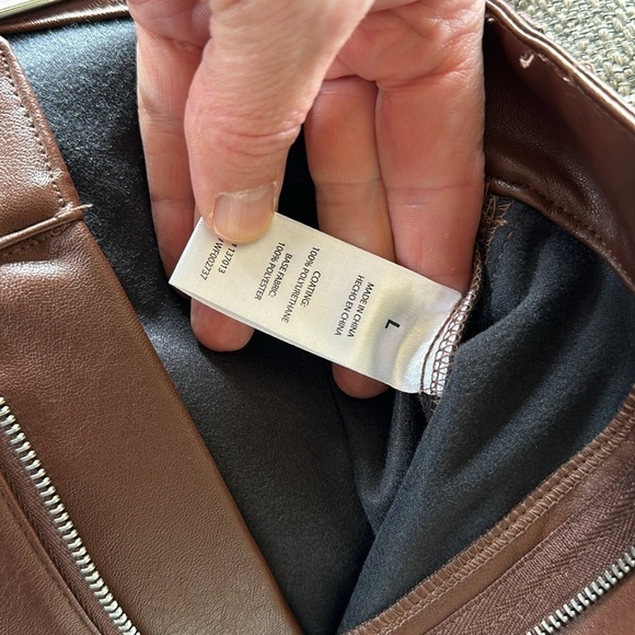 Wildfox Princess Seams Split Hem Faux Leather Pants size Med NWT - Picture 4 of 7